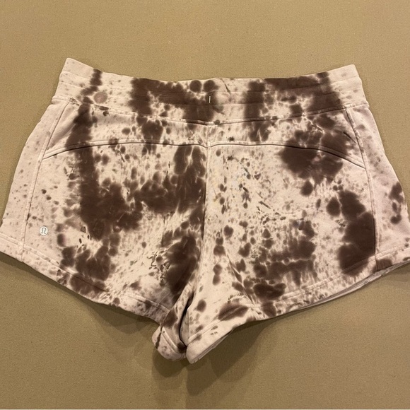 lululemon Women’s Inner GlowShorts 3” Terry Size 14 (Missing Drawstring) - Picture 4 of 11